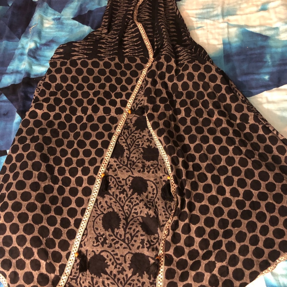 Long yellow cotton dress with black long shrug